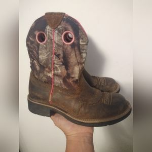 Ariat ladies/girls boots size 7